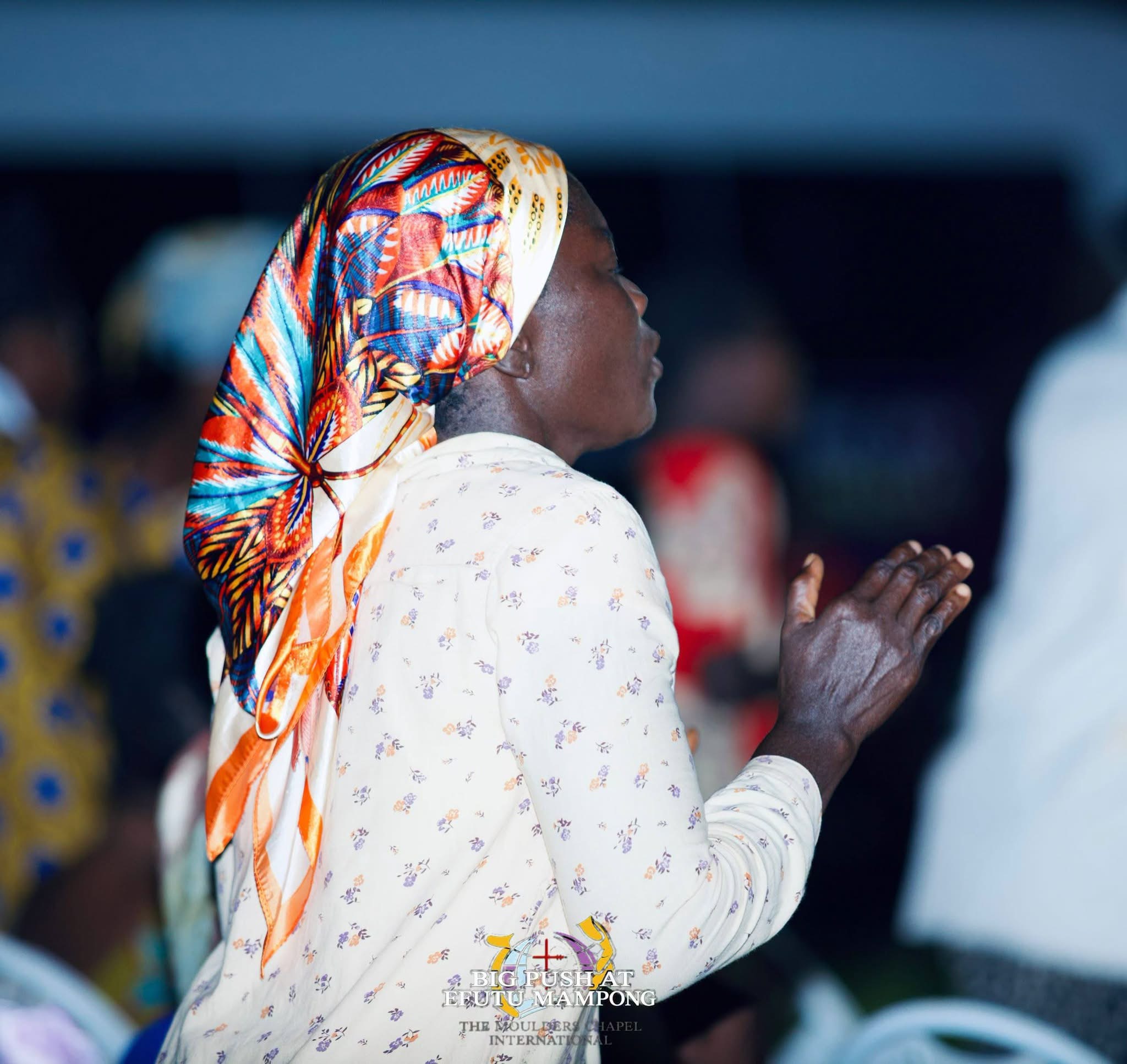 THE HEAVENS CAME DOWN, SOULS WERE WON, THERE WAS AN OUTPOURING OF THE HOLY SPIRIT.THE BIG PUSH SOUL WINNING CRUSADE AT EFUTU MAMPONG DAY 1 WAS FULL OF GOD’S GLORY .   THE BIG PUSH MINI CRUSADE. ITS A MOVEMENT TO SAVE SOULS AND IGNITE REVIVAL. WE ARE CALLING ON SPONSORS  AND PARTNERS TO HELP US TAKE